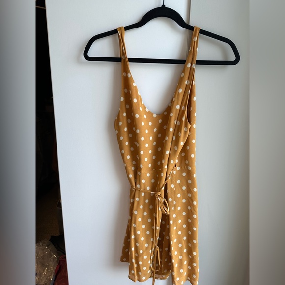 Reformation Mini Wrap Dress Yellow Polka Dot Pattern Size Small - Picture 3 of 4